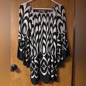 Chic Black and White Women's Top
